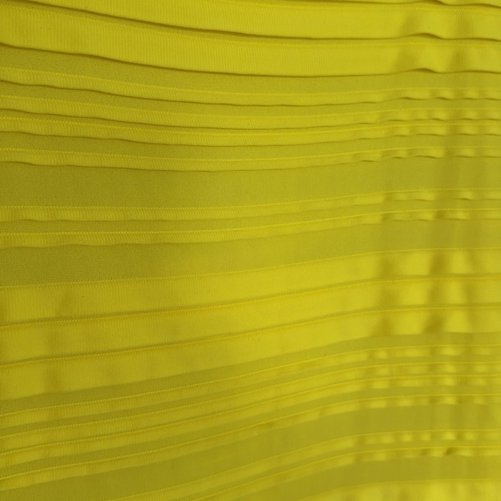 Evan-Piconne Sanibel bright yellow vertical pleats short sleeve stretch top. NWT - Picture 3 of 6